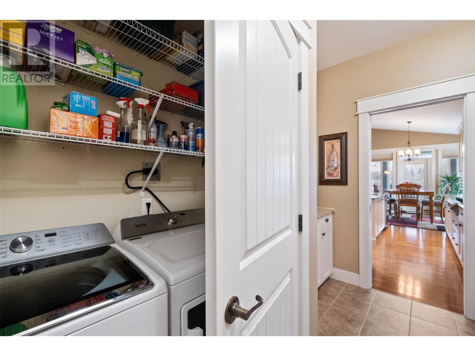 1297 Tanemura Crescent, Kelowna, BC V1P1R5