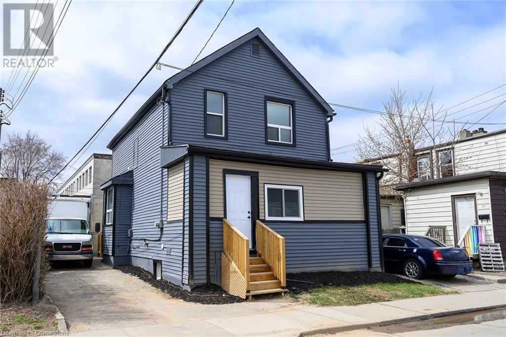 31 GREENAWAY Avenue, Hamilton, Ontario