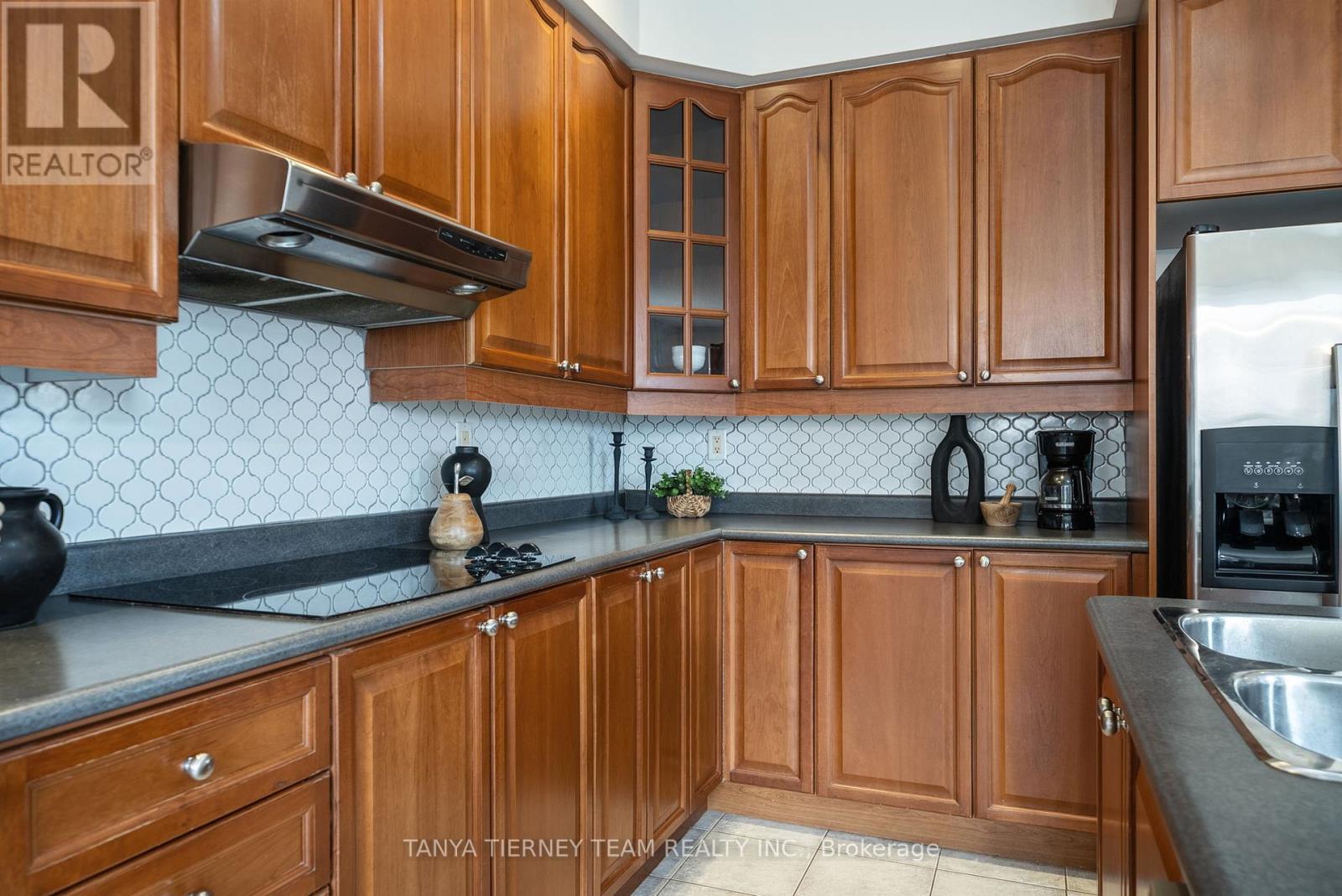 364 Carnwith Drive E, Whitby, Ontario  L1M 2M1 - Photo 19 - E12185949