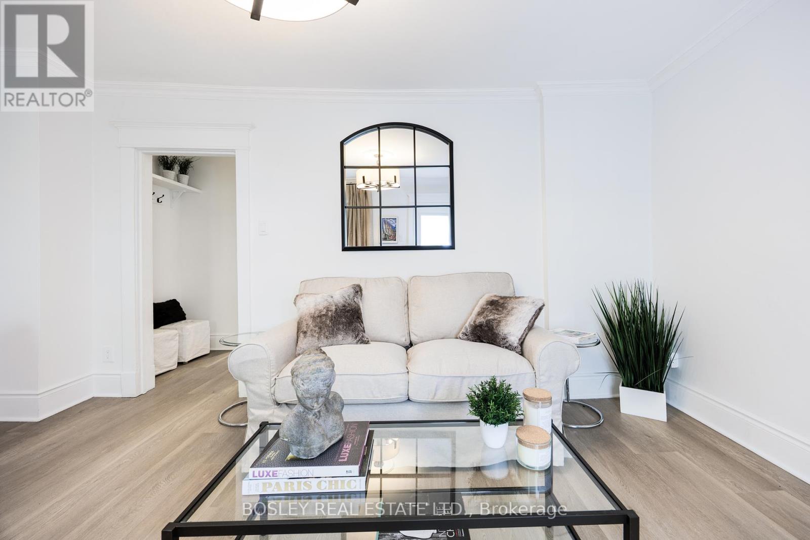 30 Oak Park Avenue, Toronto, Ontario  M4C 4L7 - Photo 5 - E12185983