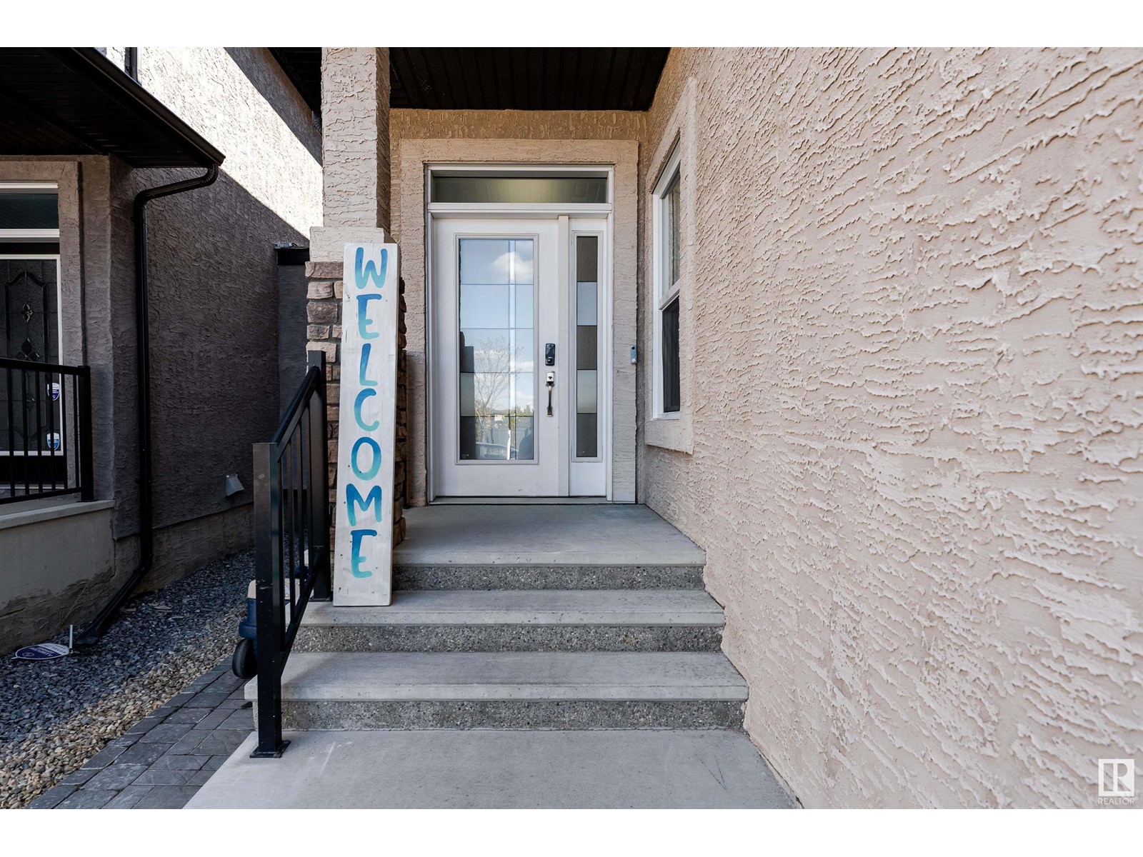 529 Albany Wy Nw, Edmonton, Alberta  T6V 0H9 - Photo 2 - E4439595