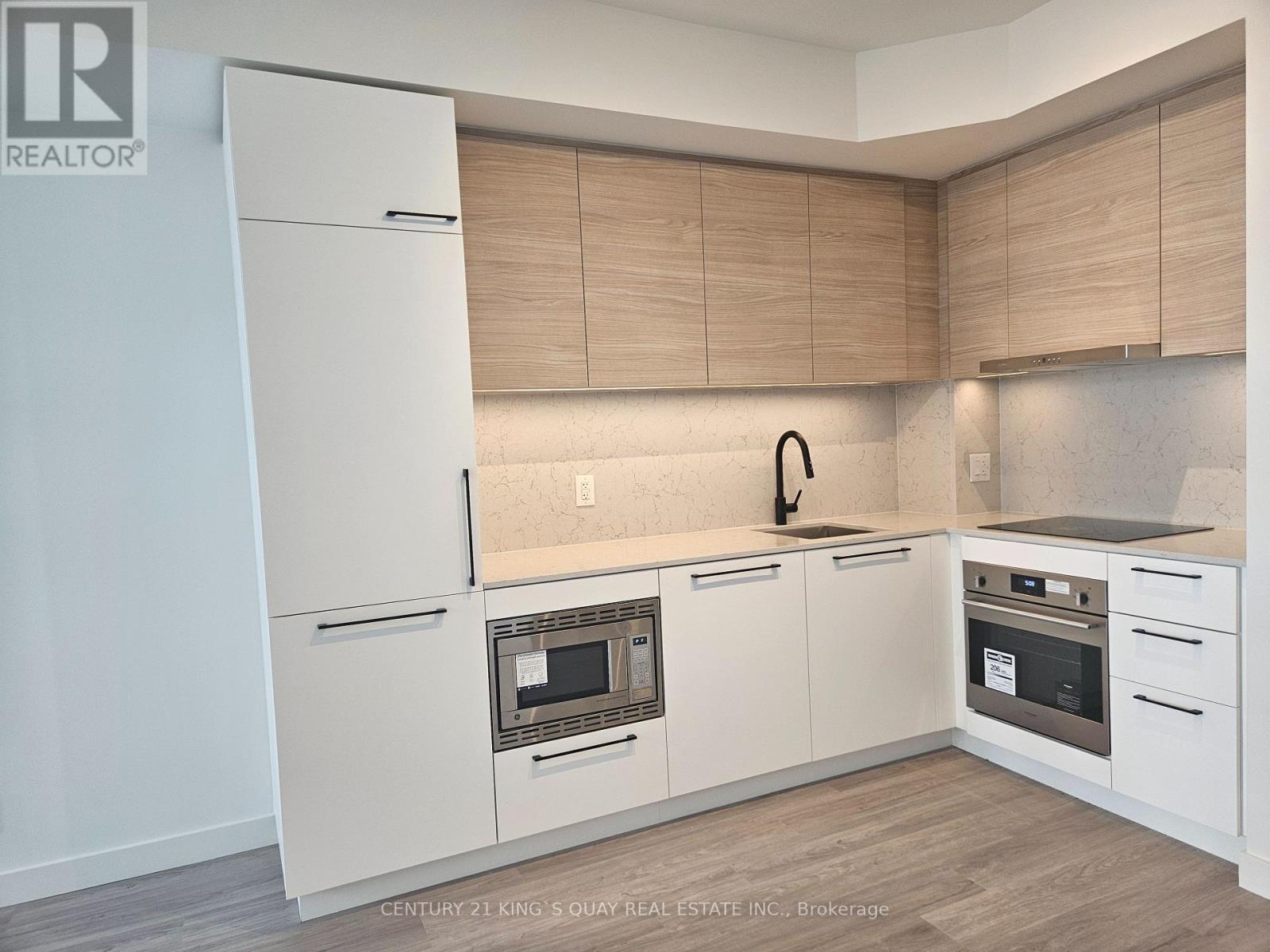 404 - 1050 Eastern Avenue, Toronto (The Beaches), Ontario  M4L 0B7 - Photo 4 - E12185167