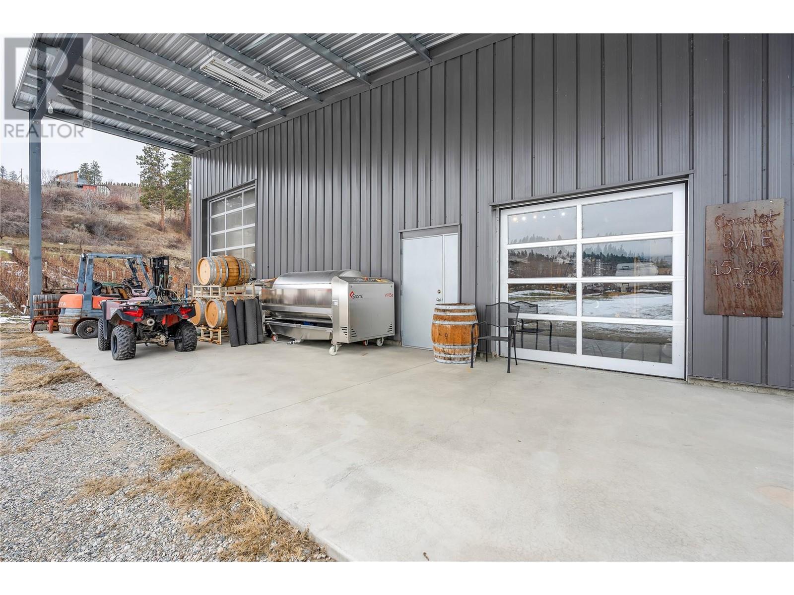 5214 Monro Avenue, Summerland, British Columbia  V0H 1Z6 - Photo 8 - 10350175