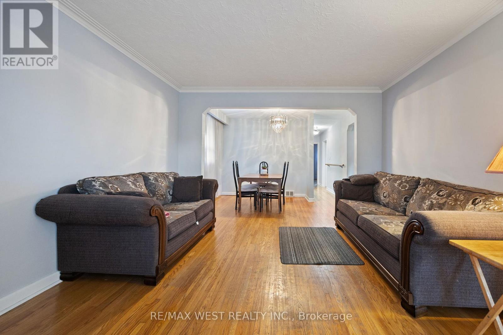 47 Brawley Avenue, Toronto, Ontario  M8Z 4Z5 - Photo 10 - W12184367