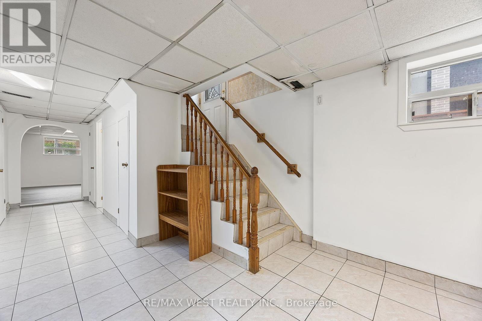 47 Brawley Avenue, Toronto, Ontario  M8Z 4Z5 - Photo 21 - W12184367