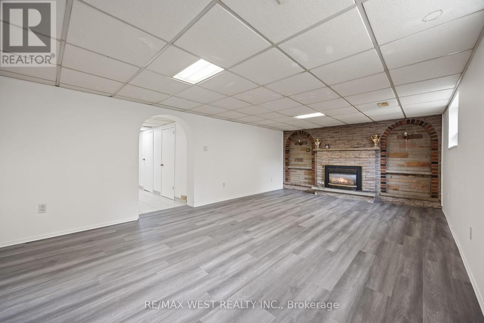 47 Brawley Avenue, Toronto, Ontario  M8Z 4Z5 - Photo 29 - W12184367