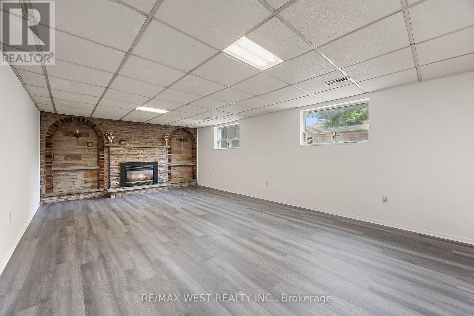 47 Brawley Avenue, Toronto, Ontario  M8Z 4Z5 - Photo 27 - W12184367