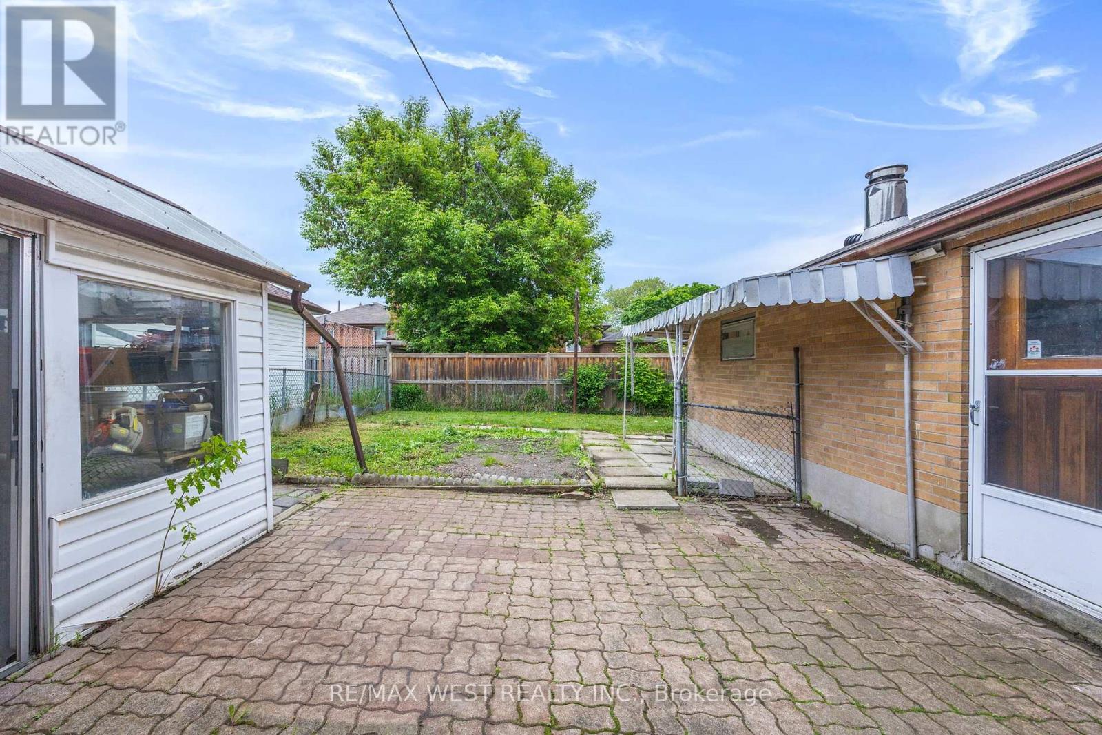47 Brawley Avenue, Toronto, Ontario  M8Z 4Z5 - Photo 34 - W12184367