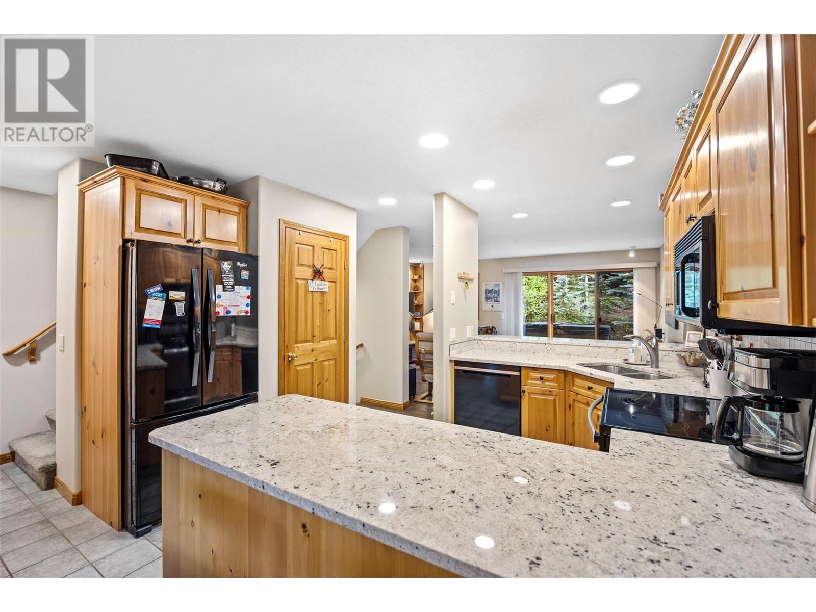 3320 VILLAGE Place Unit# 31, Sun Peaks, BC V0E5N0