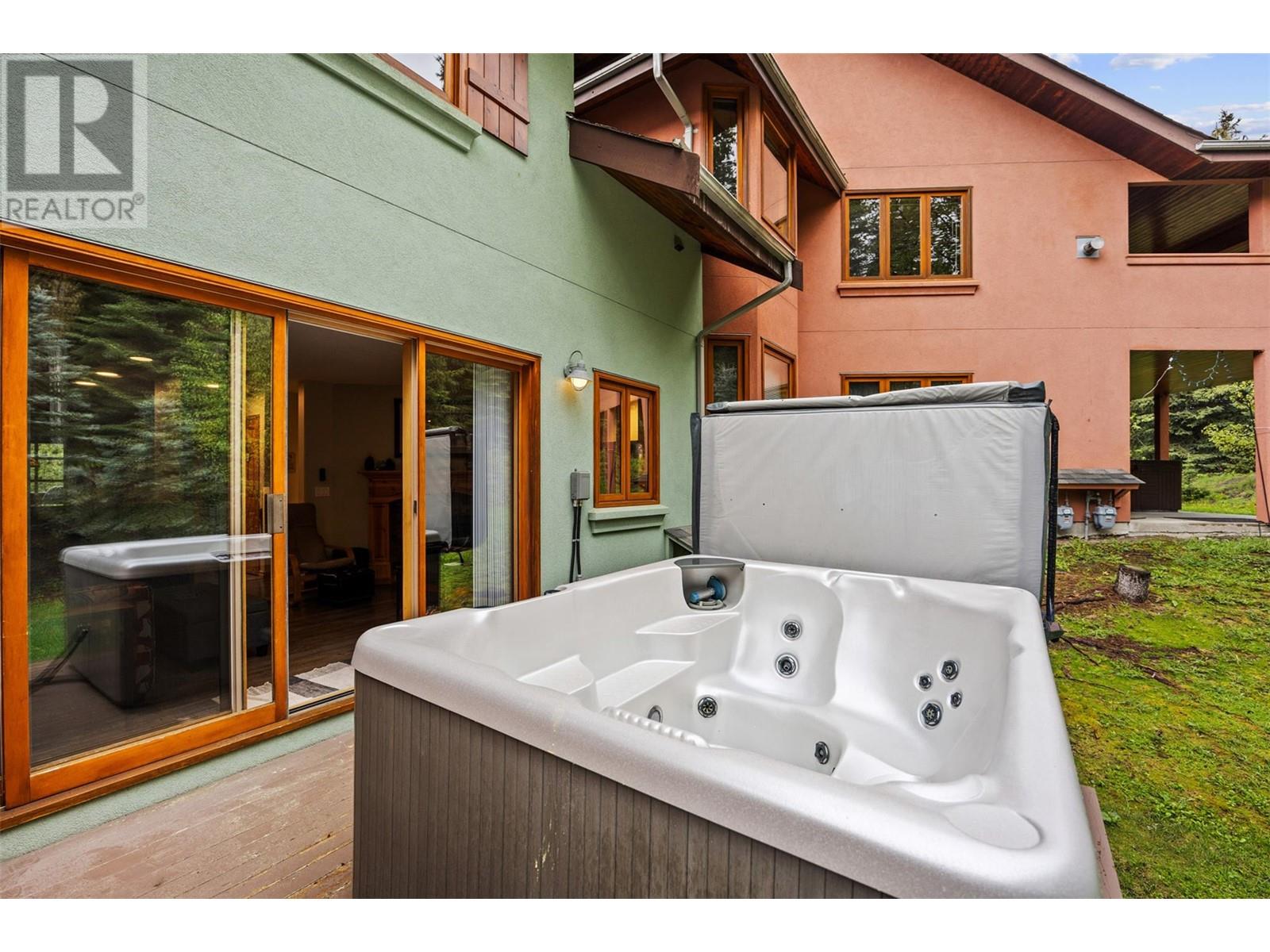 3320 VILLAGE Place Unit# 31, Sun Peaks, BC V0E5N0