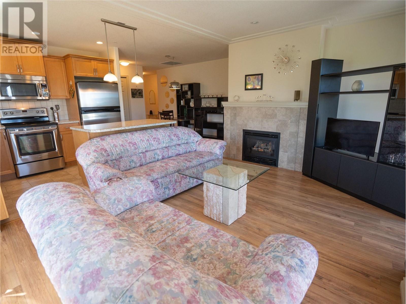 2125 Atkinson Street Unit# 402, Penticton, British Columbia  V2A 9E6 - Photo 5 - 10346626