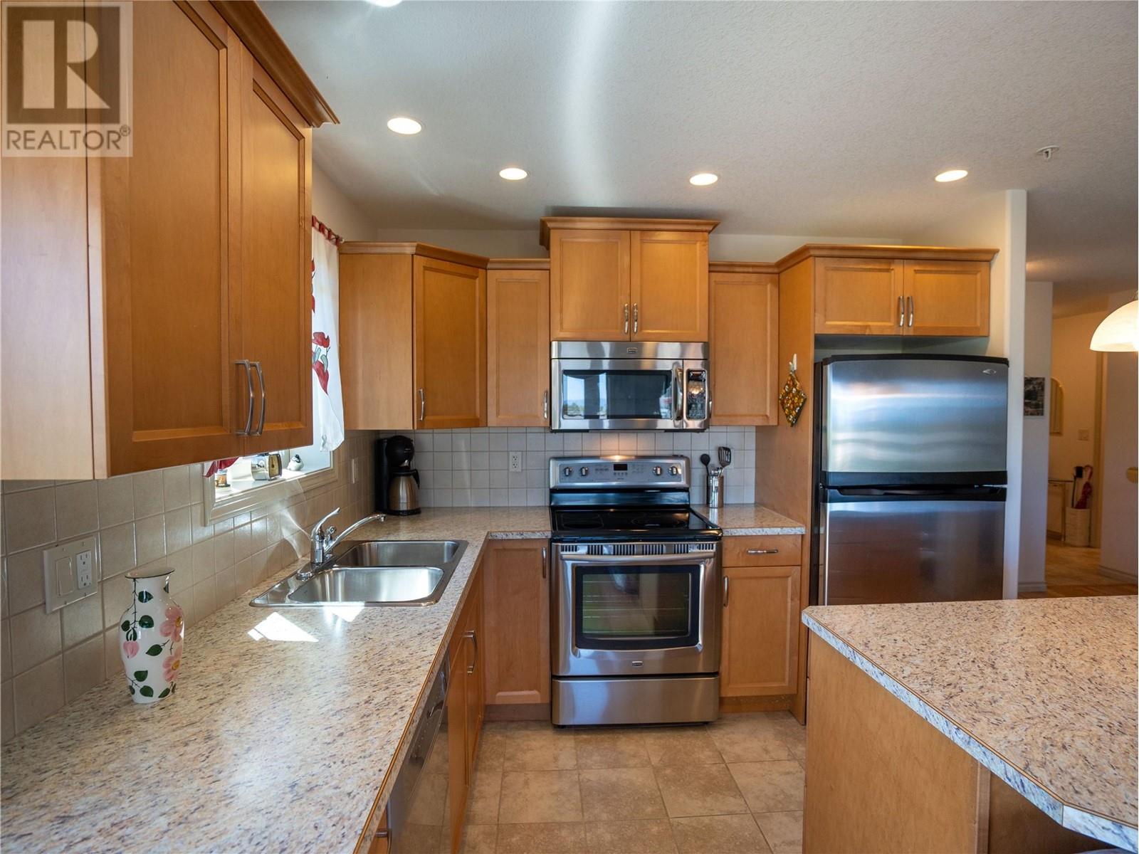 2125 Atkinson Street Unit# 402, Penticton, British Columbia  V2A 9E6 - Photo 7 - 10346626