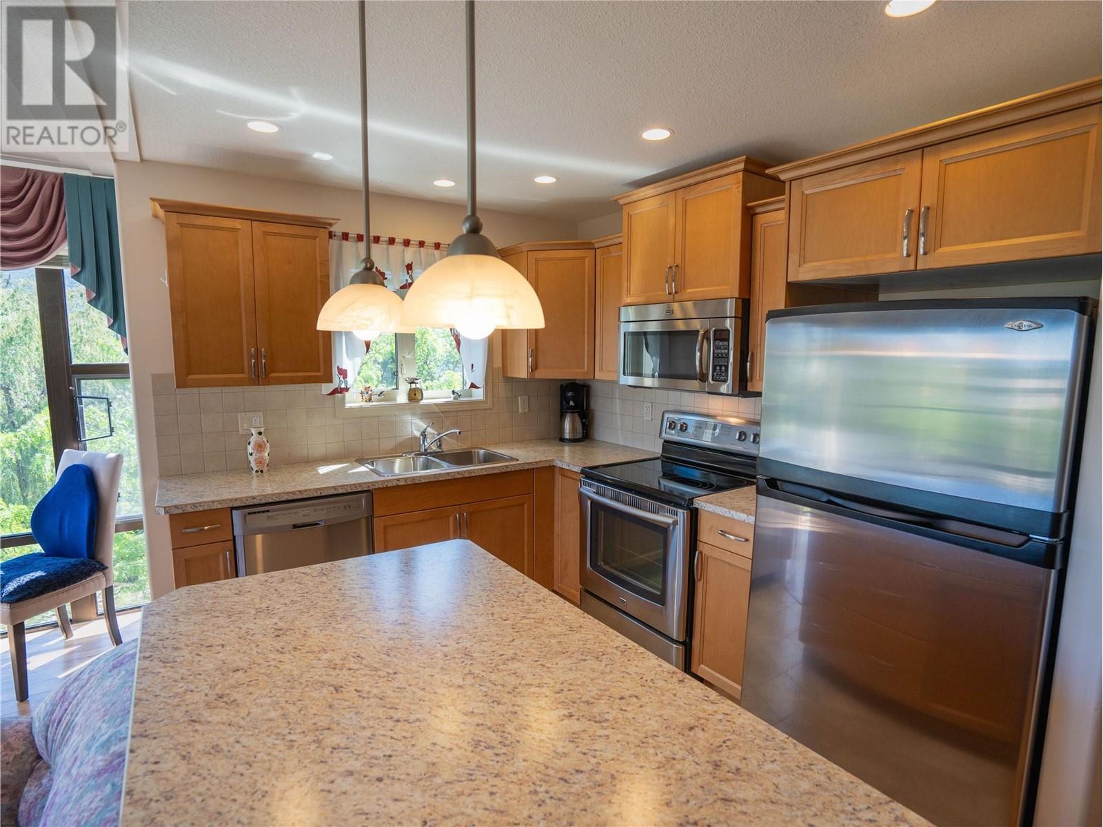 2125 Atkinson Street Unit# 402, Penticton, British Columbia  V2A 9E6 - Photo 8 - 10346626