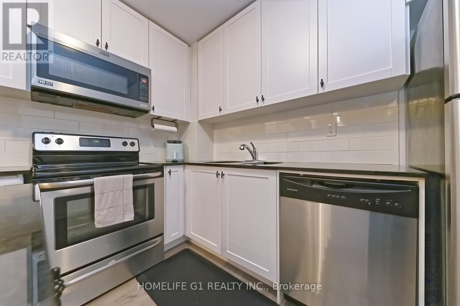 6b-867 Wilson Avenue, Toronto, Ontario  M3K 0A4 - Photo 24 - W12186009