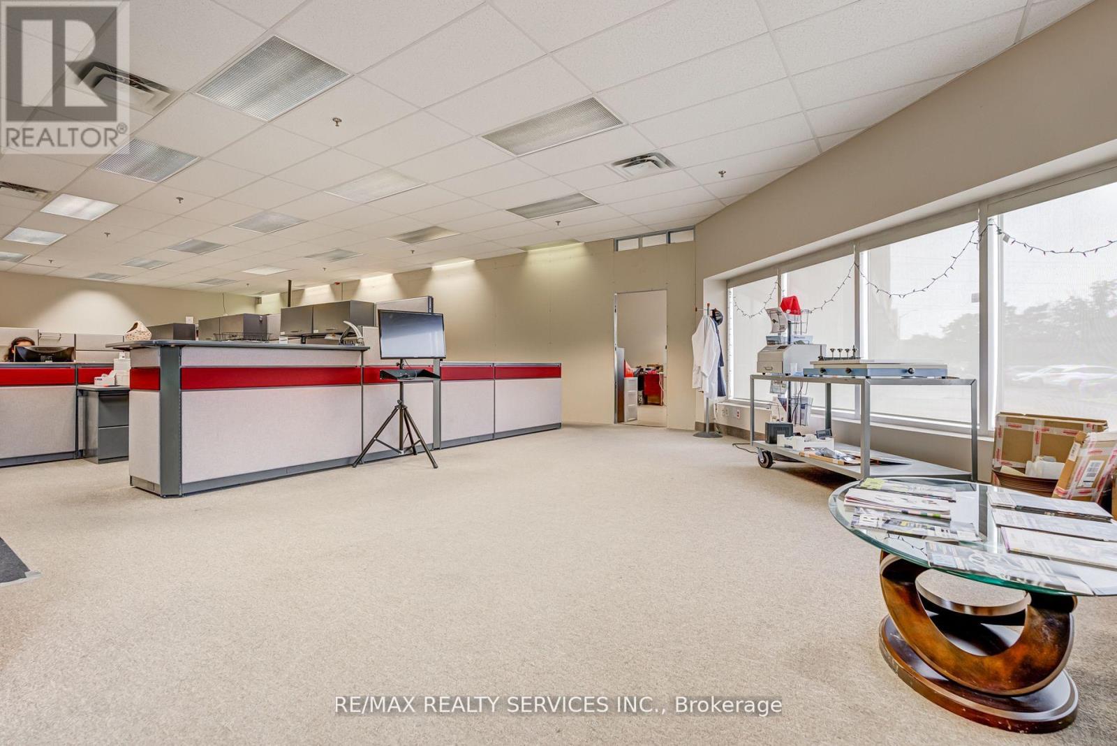 #13 - 6660 Kennedy Road, Mississauga, Ontario  L5T 2M9 - Photo 5 - W12186024
