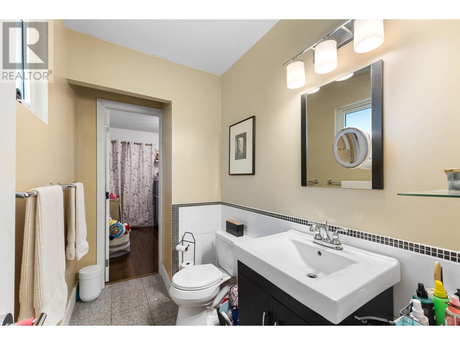1480 Elinor Crescent, Port Coquitlam, British Columbia  V3C 2Y5 - Photo 15 - R3008228