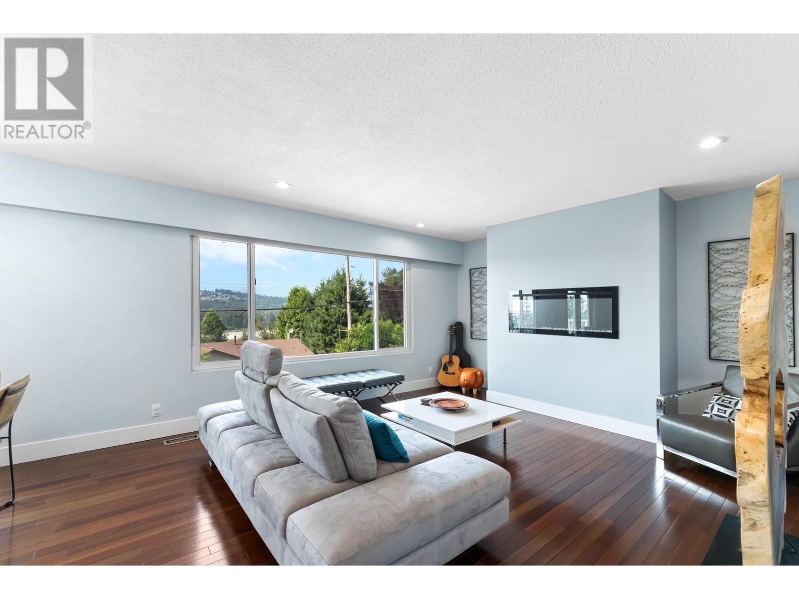 1480 Elinor Crescent, Port Coquitlam, British Columbia  V3C 2Y5 - Photo 1 - R3008228