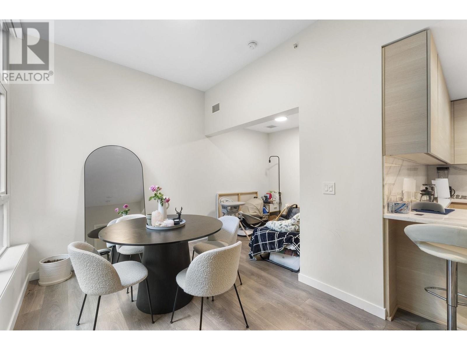 104 305 Morrissey Road, Port Moody, British Columbia  V3H 0M3 - Photo 4 - R3004580