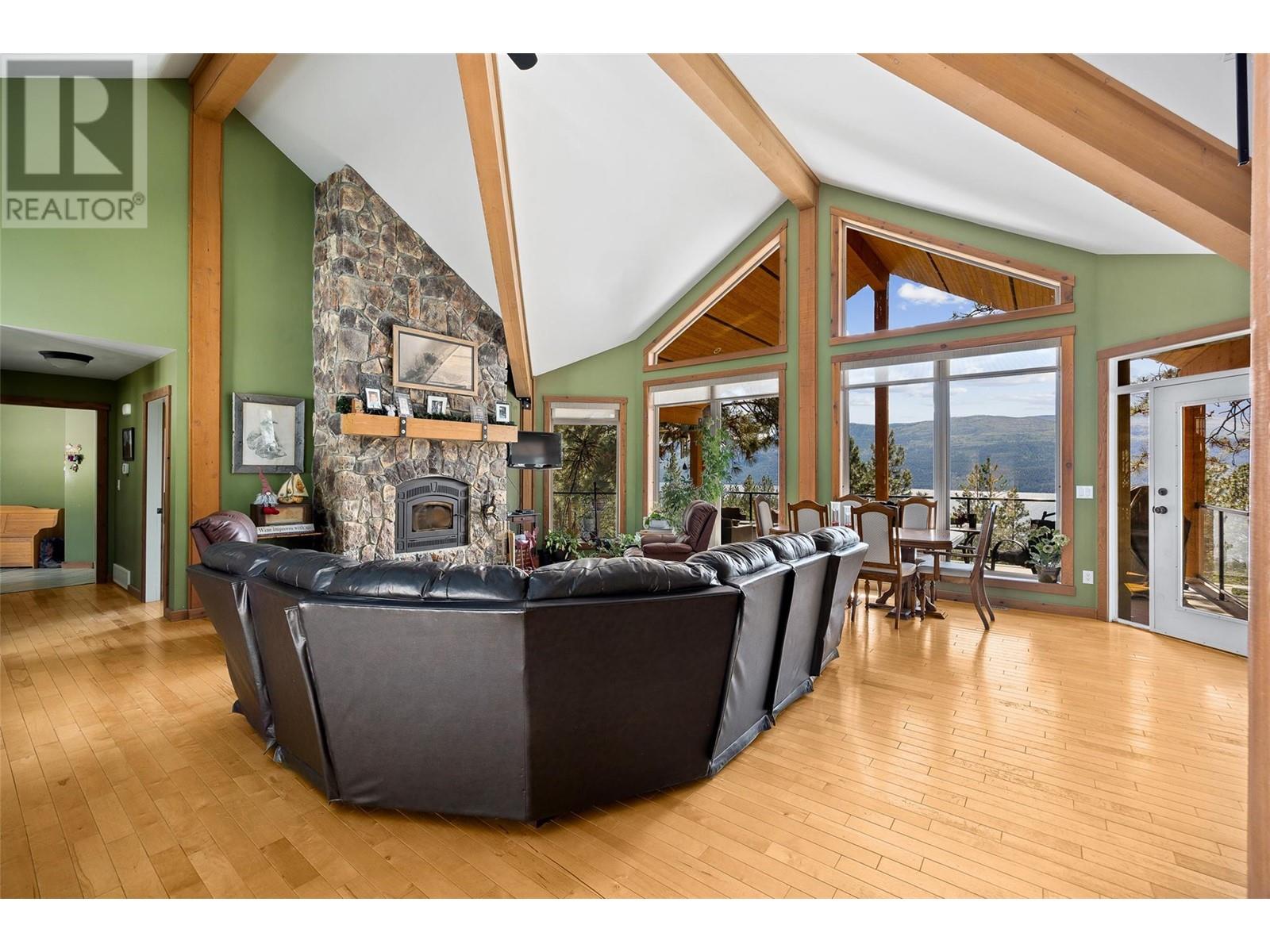 17142 Commonage Road, Lake Country, British Columbia  V4V 1B5 - Photo 5 - 10350201