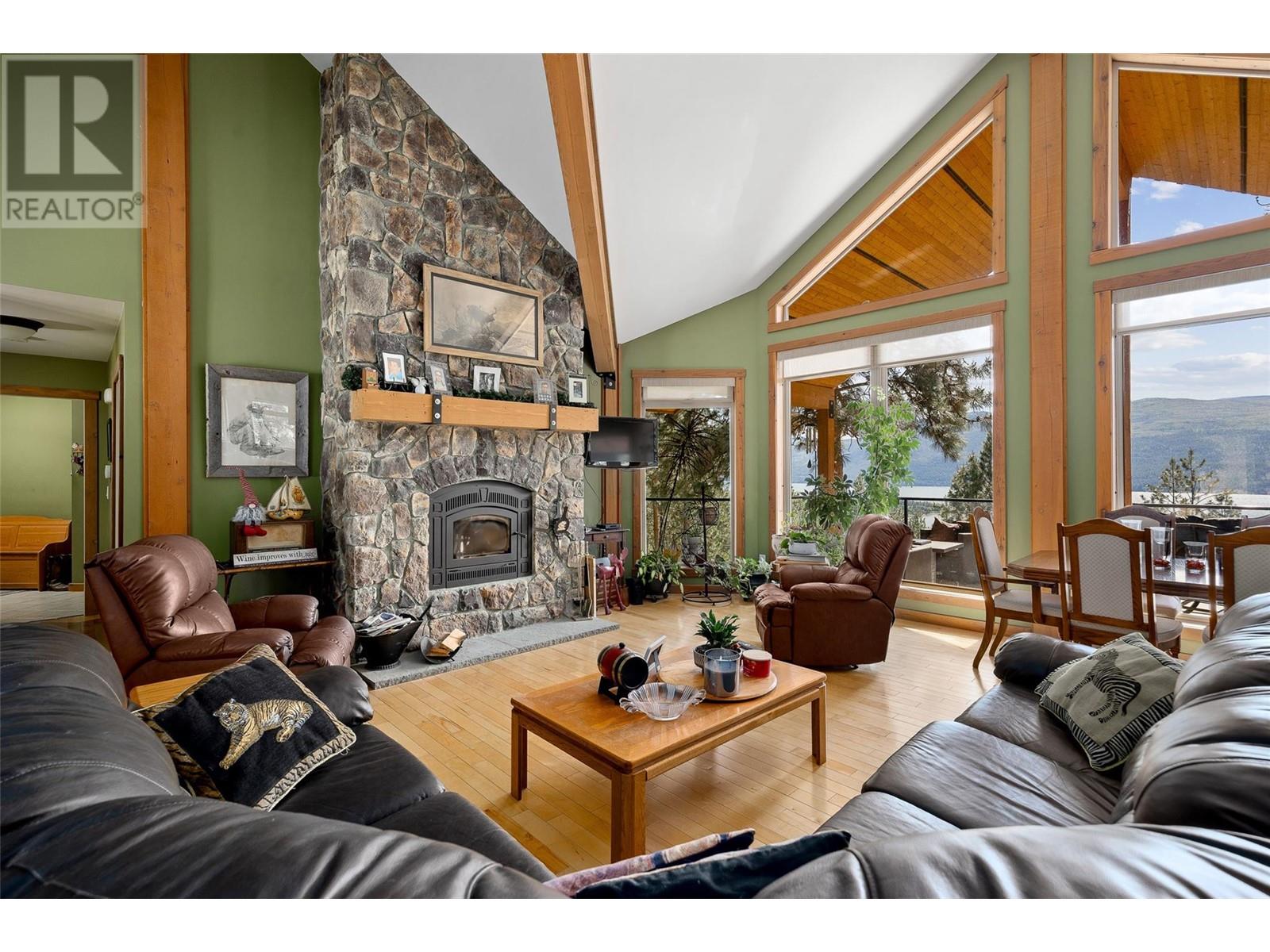 17142 Commonage Road, Lake Country, British Columbia  V4V 1B5 - Photo 6 - 10350201
