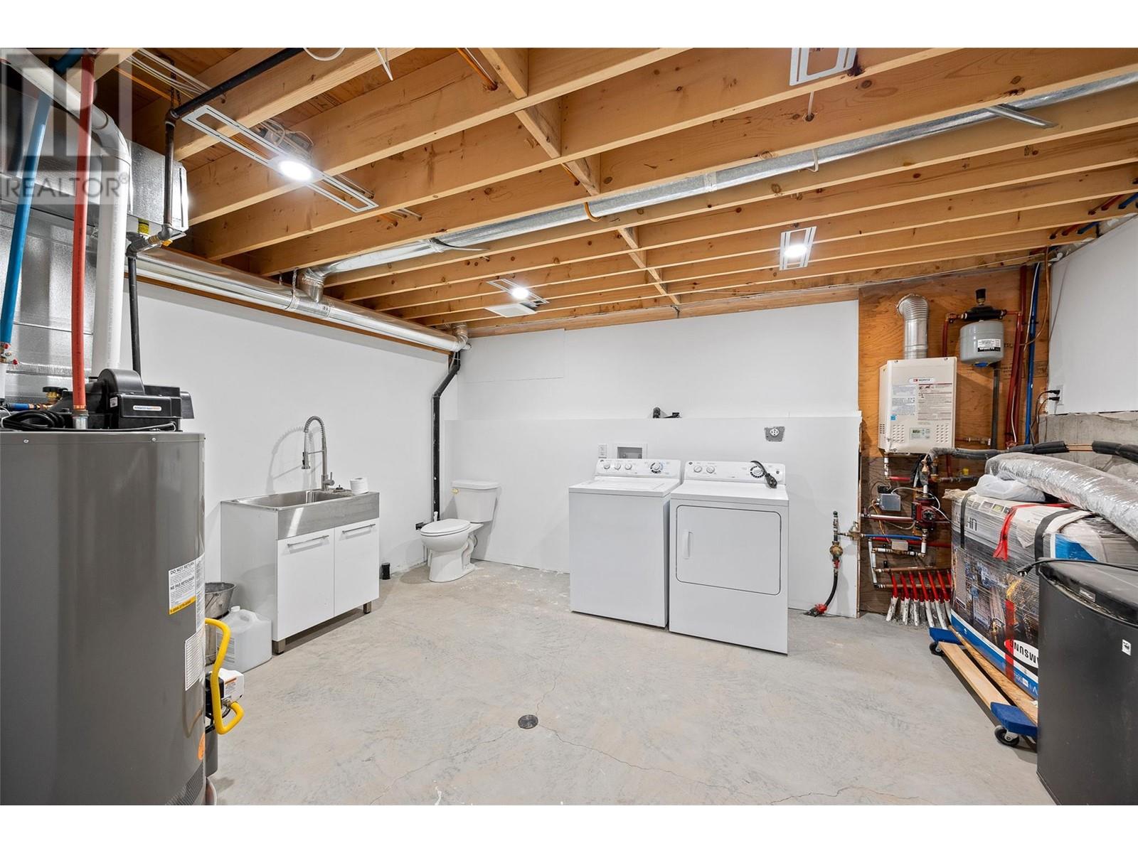 17142 Commonage Road, Lake Country, British Columbia  V4V 1B5 - Photo 52 - 10350201