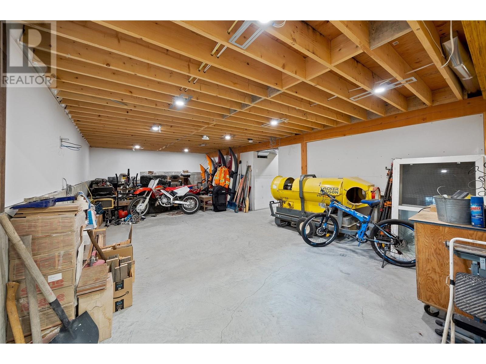 17142 Commonage Road, Lake Country, British Columbia  V4V 1B5 - Photo 51 - 10350201