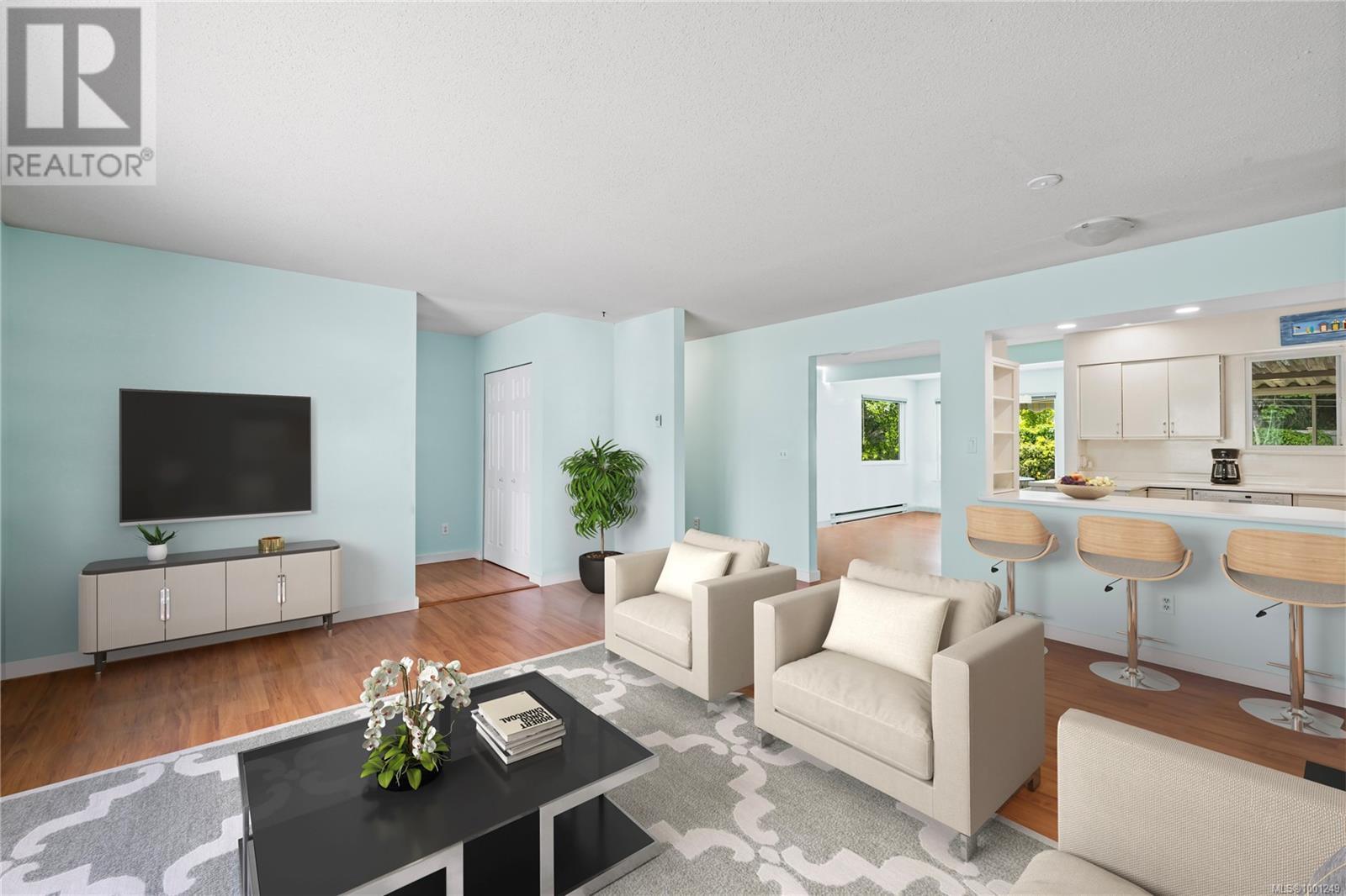 Property at 581 Aspen Ave image 2