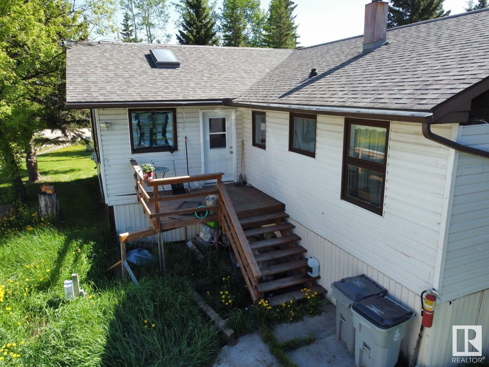 26 Lakeshore Dr, Rural Wetaskiwin County, Alberta  T0C 2V0 - Photo 3 - E4439553