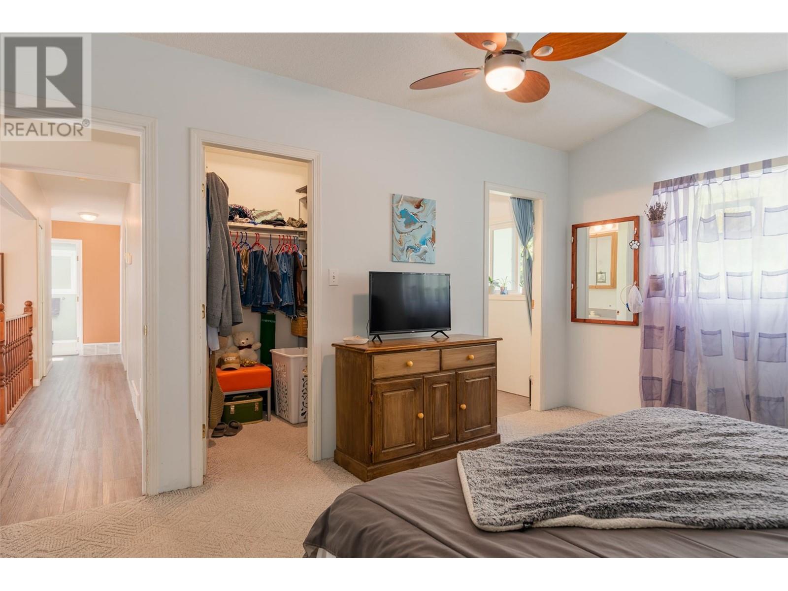 1621 Highway 3a Highway, Castlegar, British Columbia  V1N 4N3 - Photo 26 - 10350131