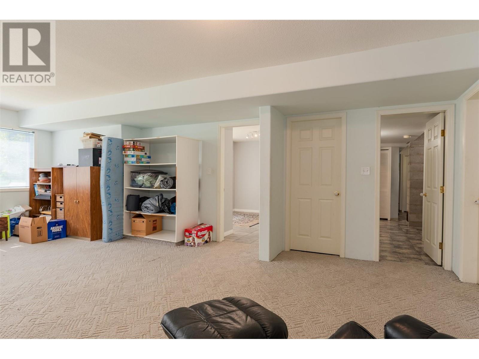 1621 Highway 3a Highway, Castlegar, BC V1N4N3