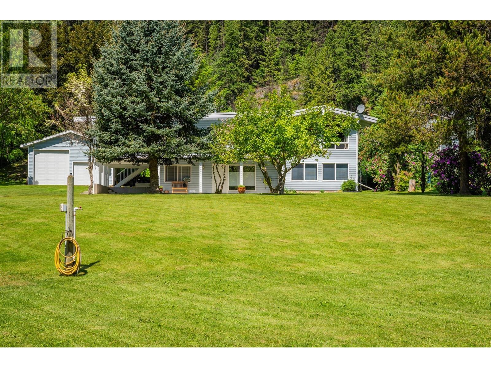 1621 Highway 3a Highway, Castlegar, British Columbia  V1N 4N3 - Photo 61 - 10350131