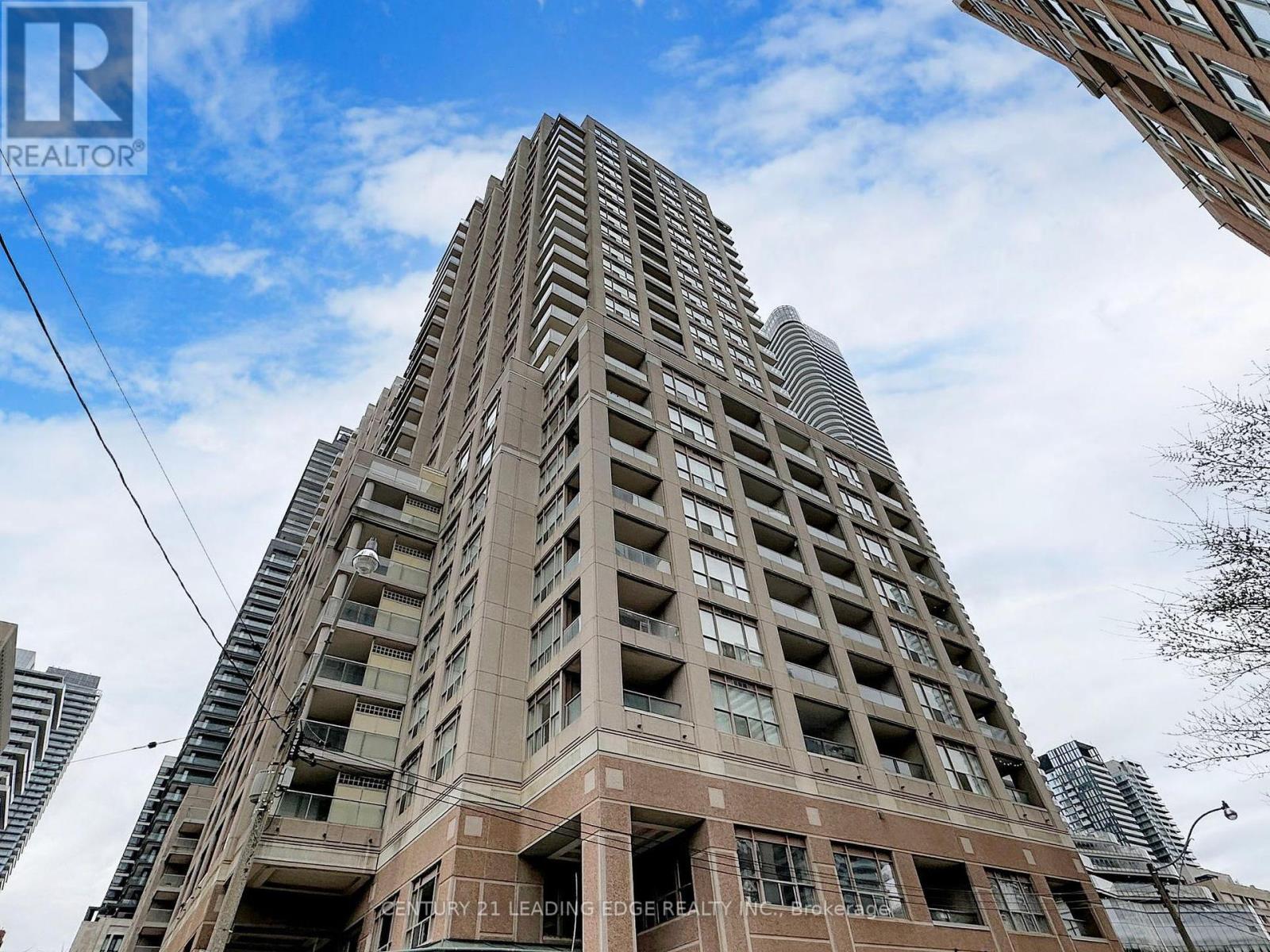 1501 - 909 BAY STREET, Toronto, Ontario