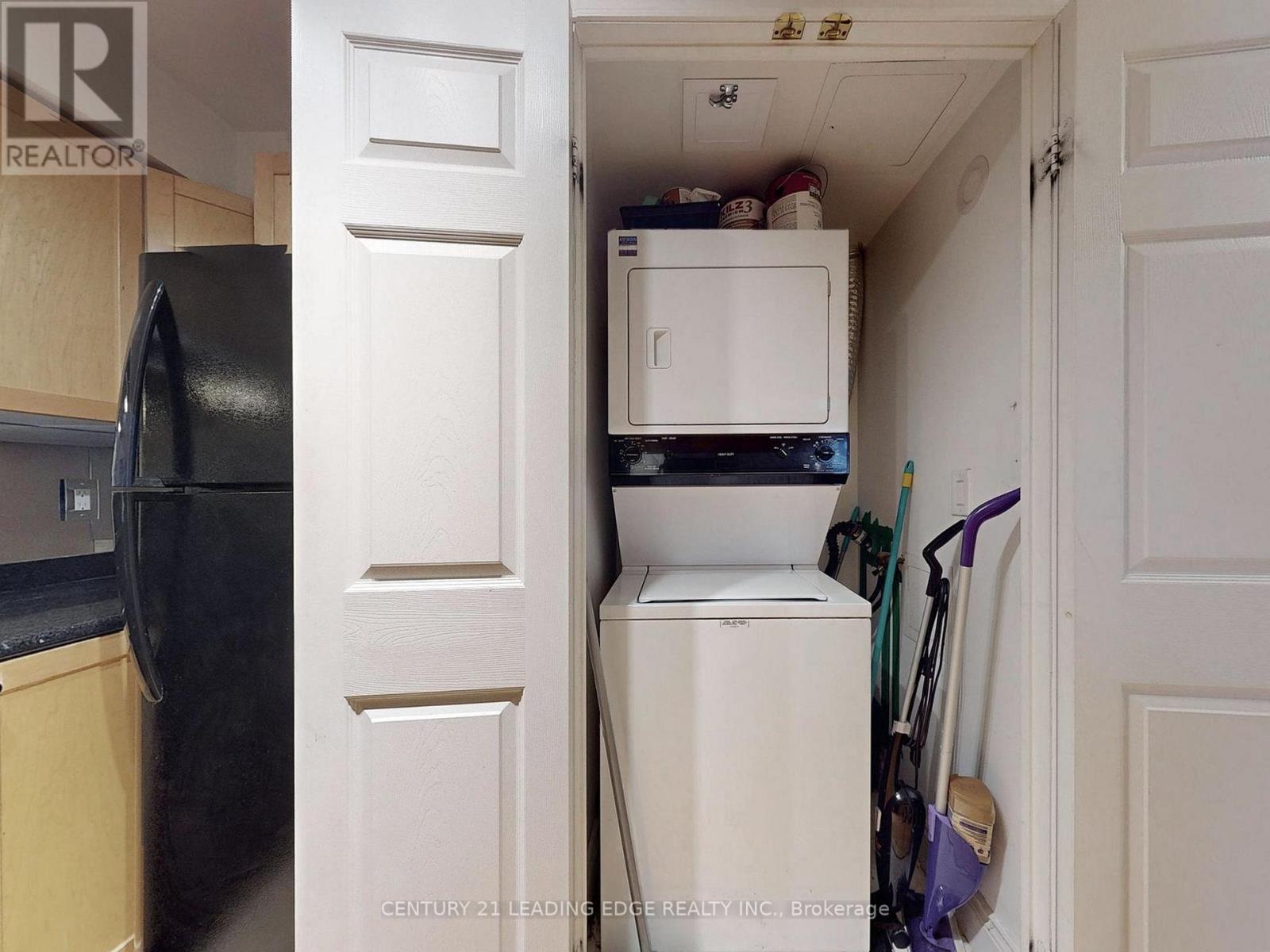 1501 - 909 Bay Street, Toronto, Ontario  M5S 3G2 - Photo 24 - C12186030