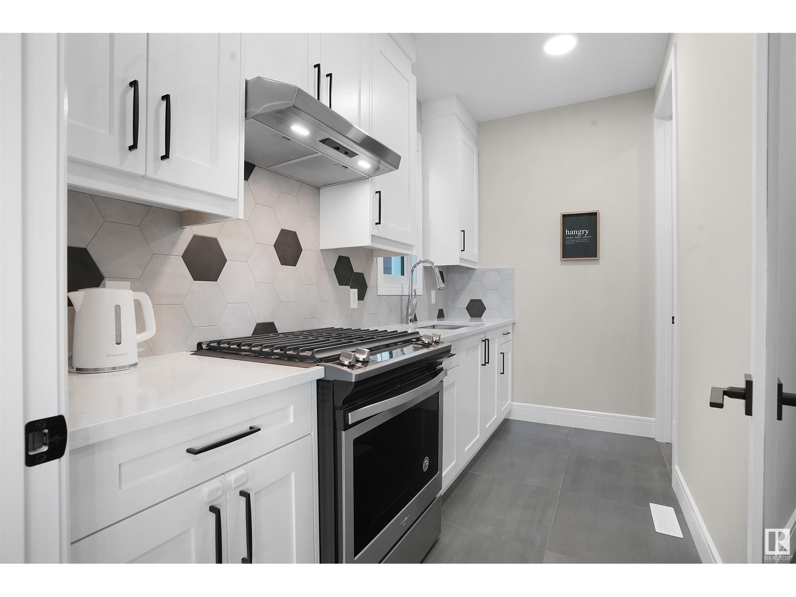 4679 Chegwin Wd Sw, Edmonton, Alberta  T6W 4A7 - Photo 8 - E4439599