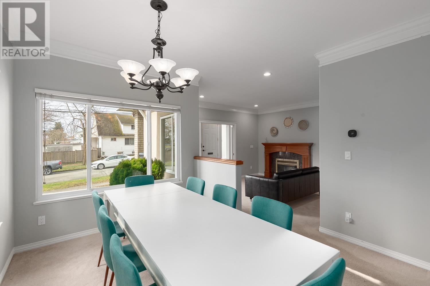 913 FOURTEENTH STREET, New Westminster, British Columbia