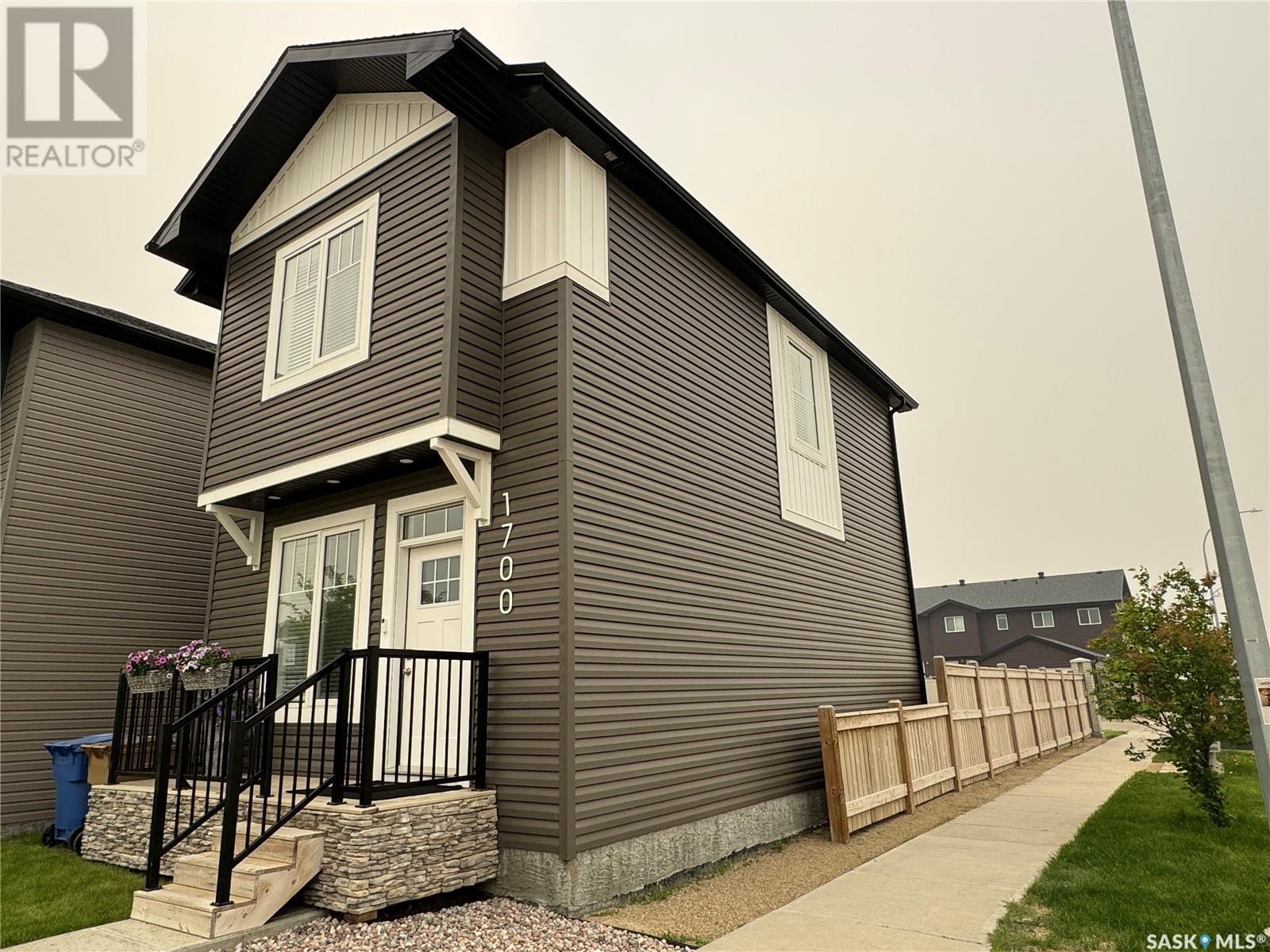 1700 West Market Street, Regina, Saskatchewan  S4Y 0G3 - Photo 2 - SK007814