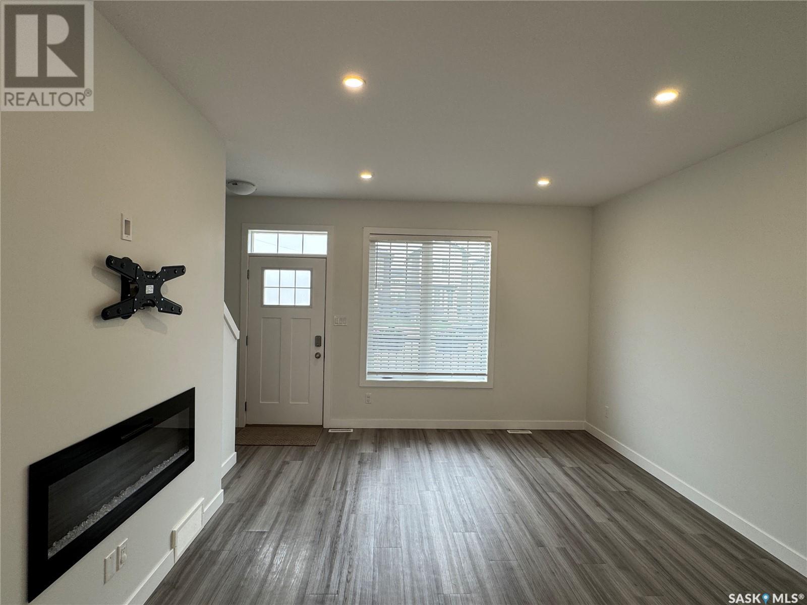 1700 West Market Street, Regina, Saskatchewan  S4Y 0G3 - Photo 3 - SK007814