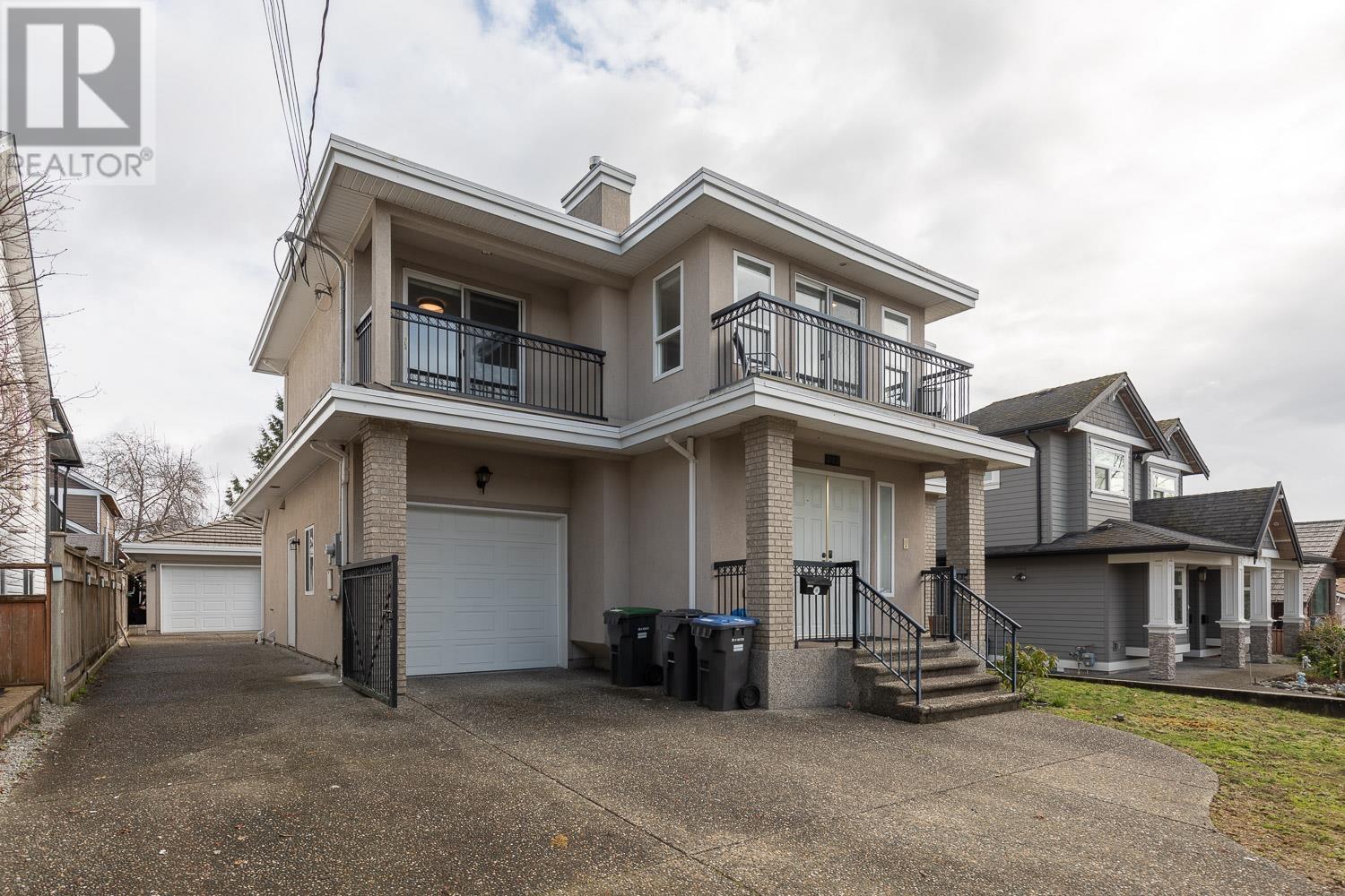 913 Fourteenth Street, New Westminster, British Columbia  V3M 4P8 - Photo 2 - R2994995