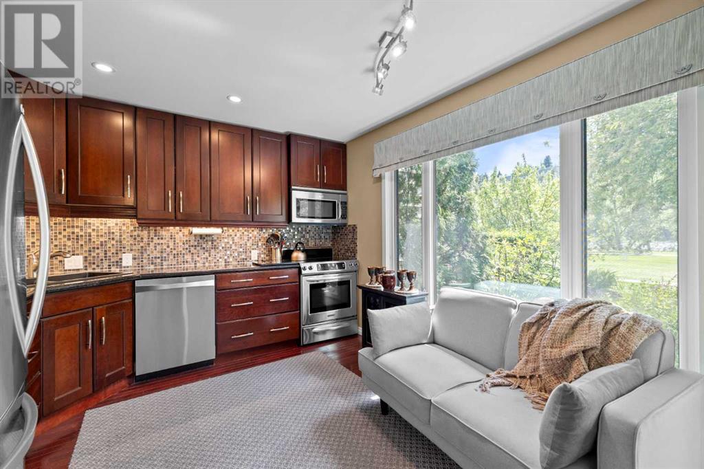 3843 Point Mckay Road Nw, Calgary, Alberta  T3B 4V7 - Photo 11 - A2226189