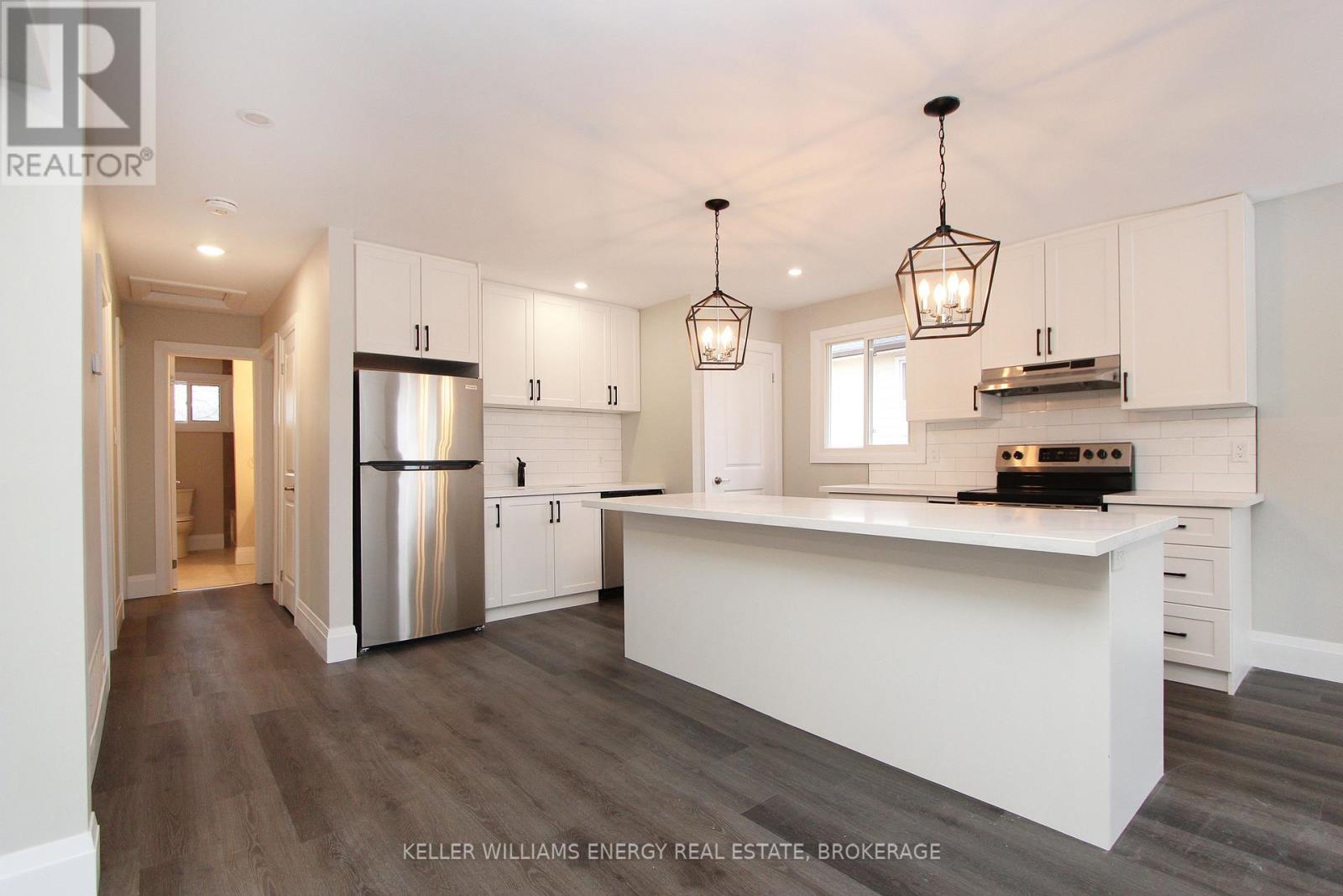 Main Floor - 634 Wilson Road N, Oshawa, Ontario  L1G 6E9 - Photo 2 - E12186110