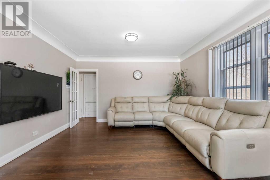 1623 Summit Street Sw, Calgary, Alberta  T3C 2L8 - Photo 9 - A2193716