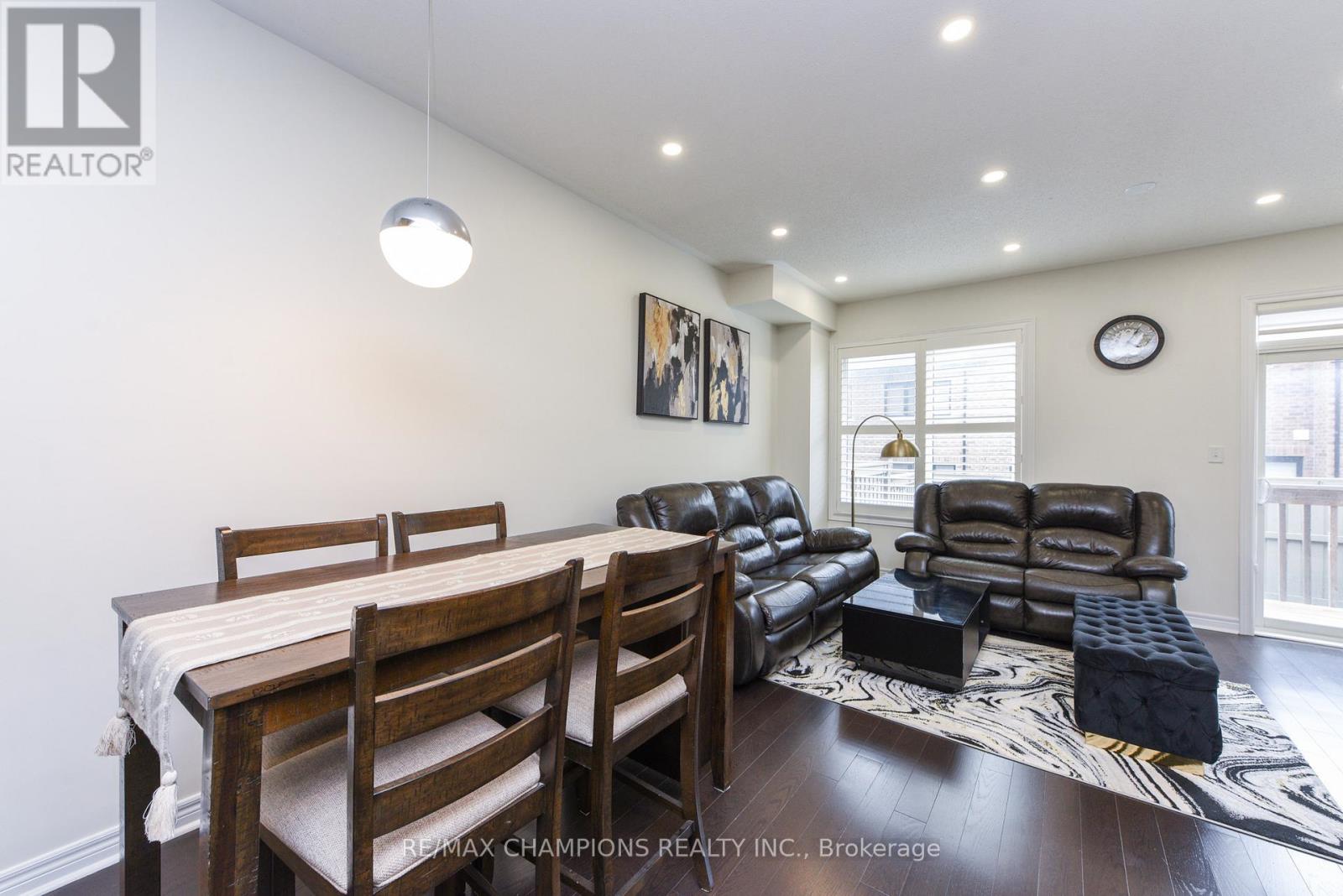 57 Fann Drive, Brampton (Northwest Brampton), Ontario  L7A 4L3 - Photo 12 - W12186046
