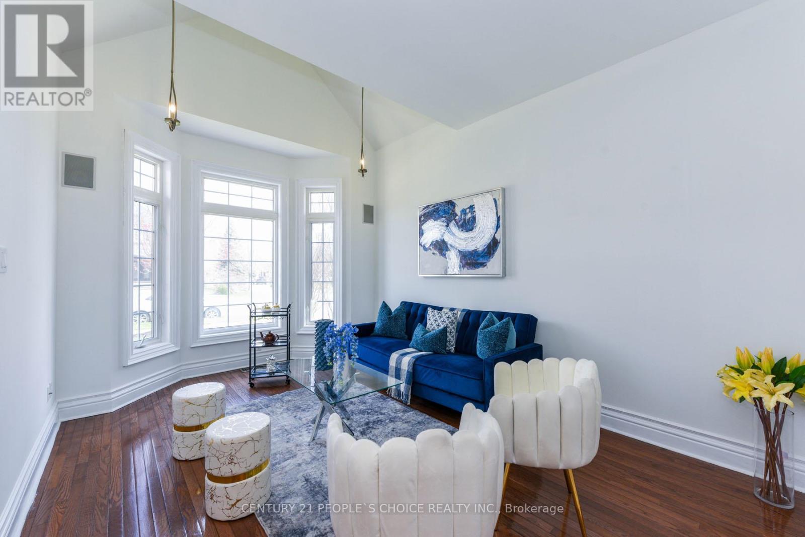 2372 Parkglen Avenue, Oakville, Ontario  L6M 4Y5 - Photo 4 - W12186056