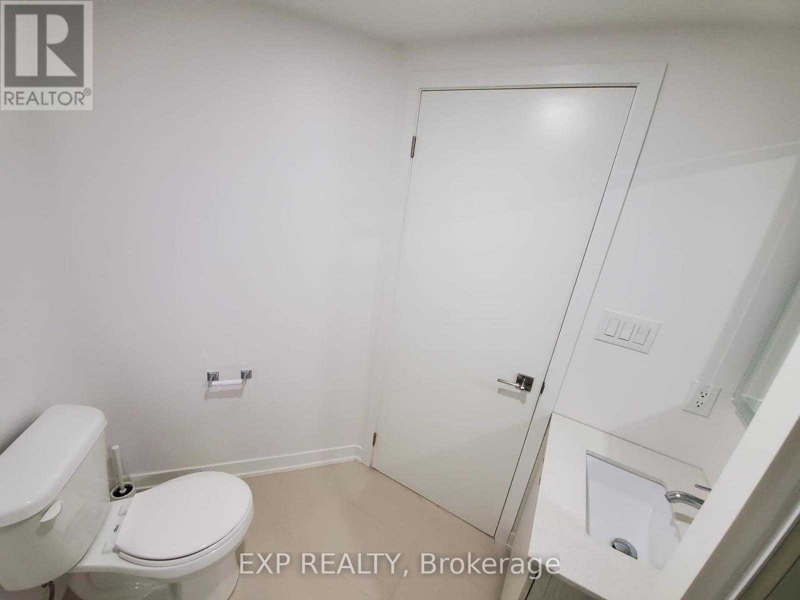 208 - 1401 O'connor Drive, Toronto, Ontario  M4B 2V5 - Photo 13 - E12119923