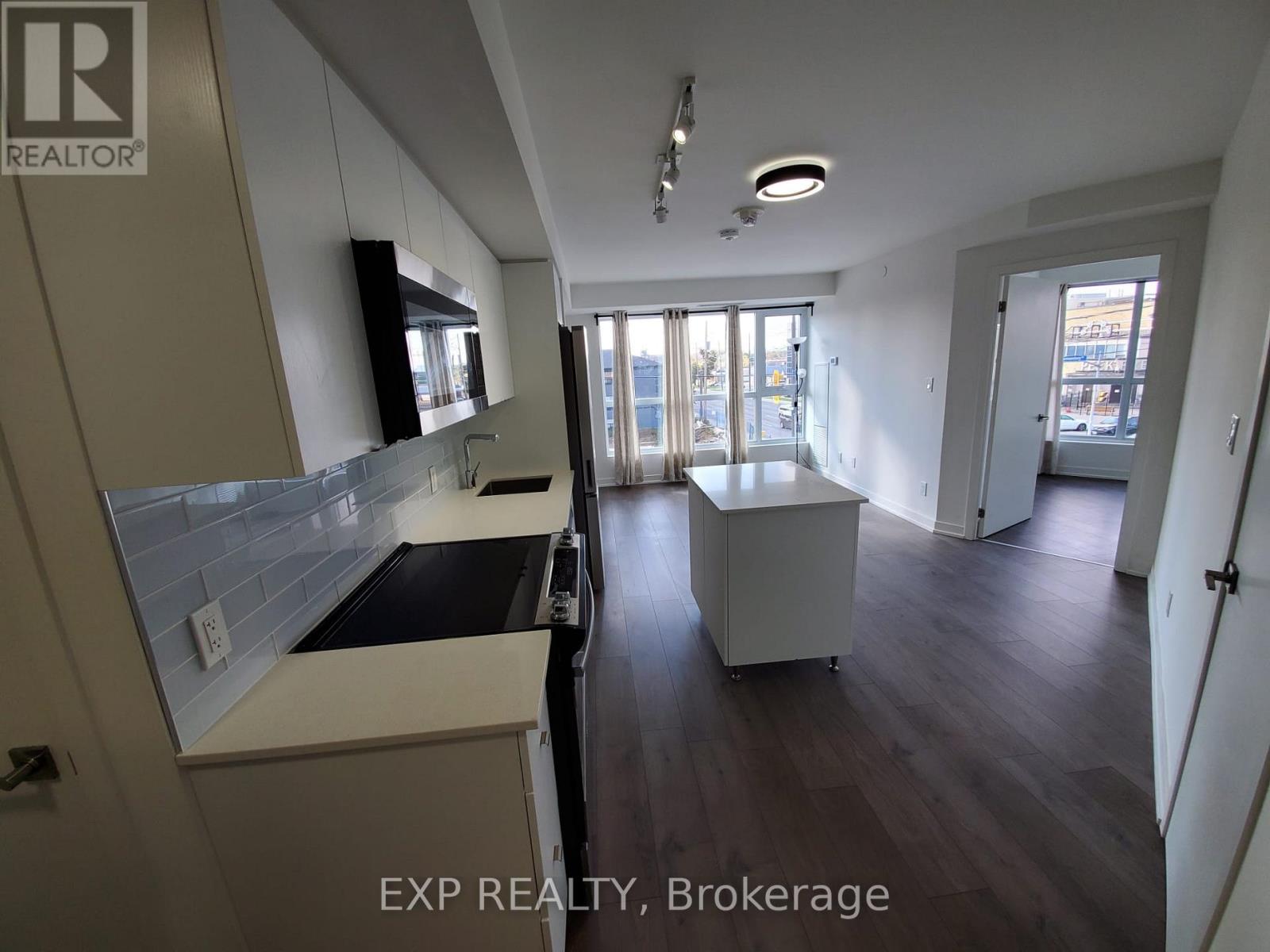 208 - 1401 O'connor Drive, Toronto, Ontario  M4B 2V5 - Photo 12 - E12119923