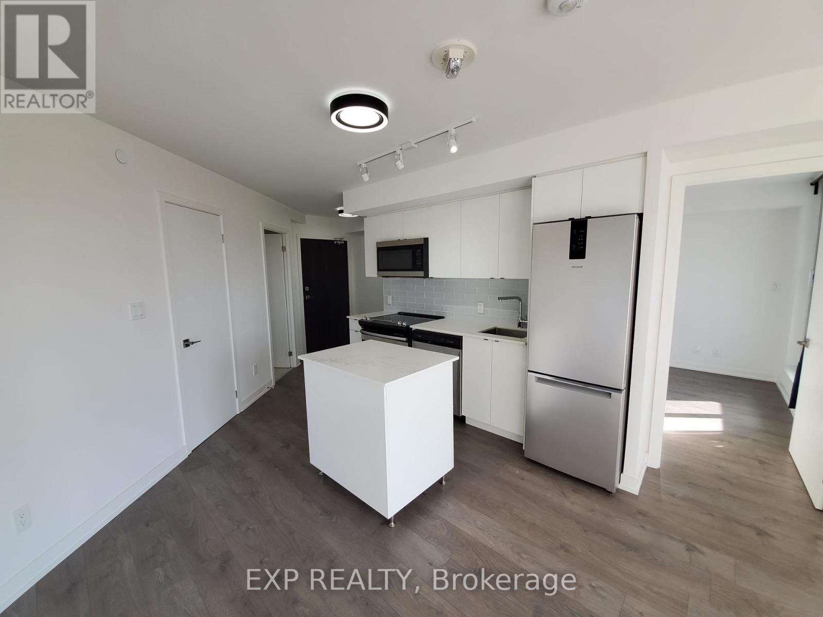 208 - 1401 O'connor Drive, Toronto, Ontario  M4B 2V5 - Photo 8 - E12119923