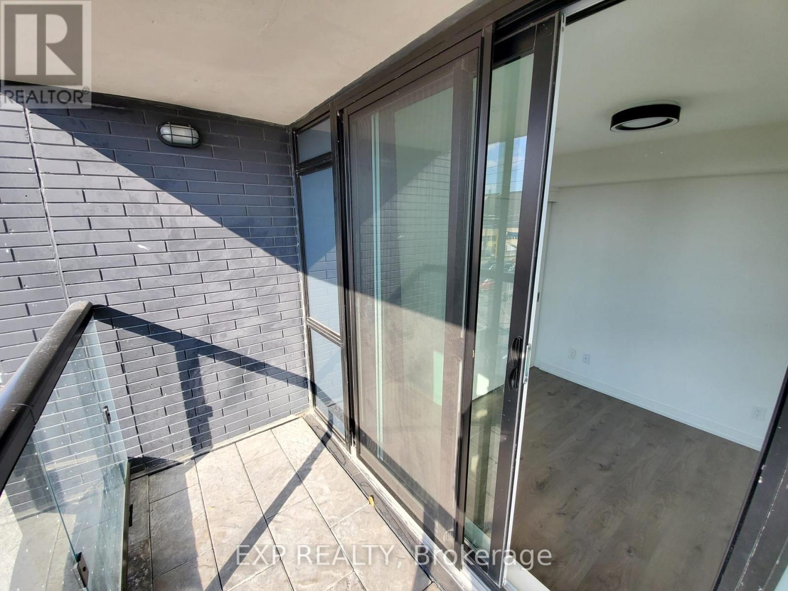 208 - 1401 O'connor Drive, Toronto, Ontario  M4B 2V5 - Photo 9 - E12119923