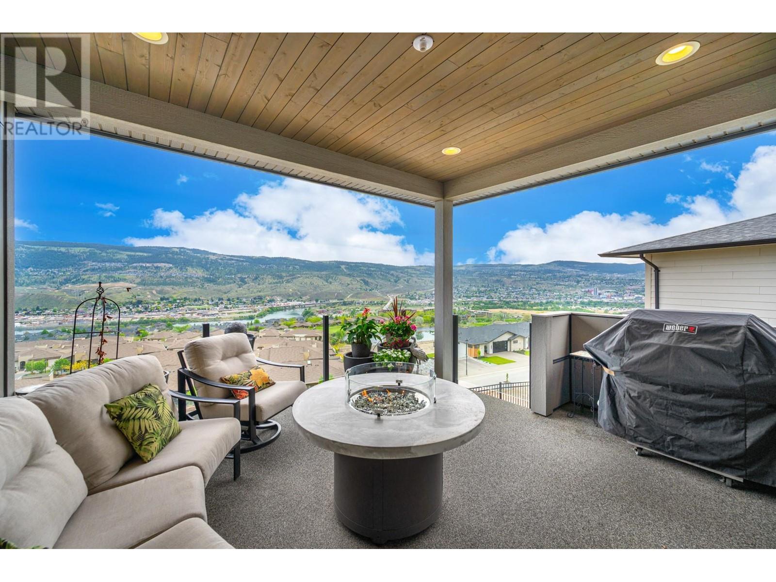 Property at 4040 Rio Vista Way image 1