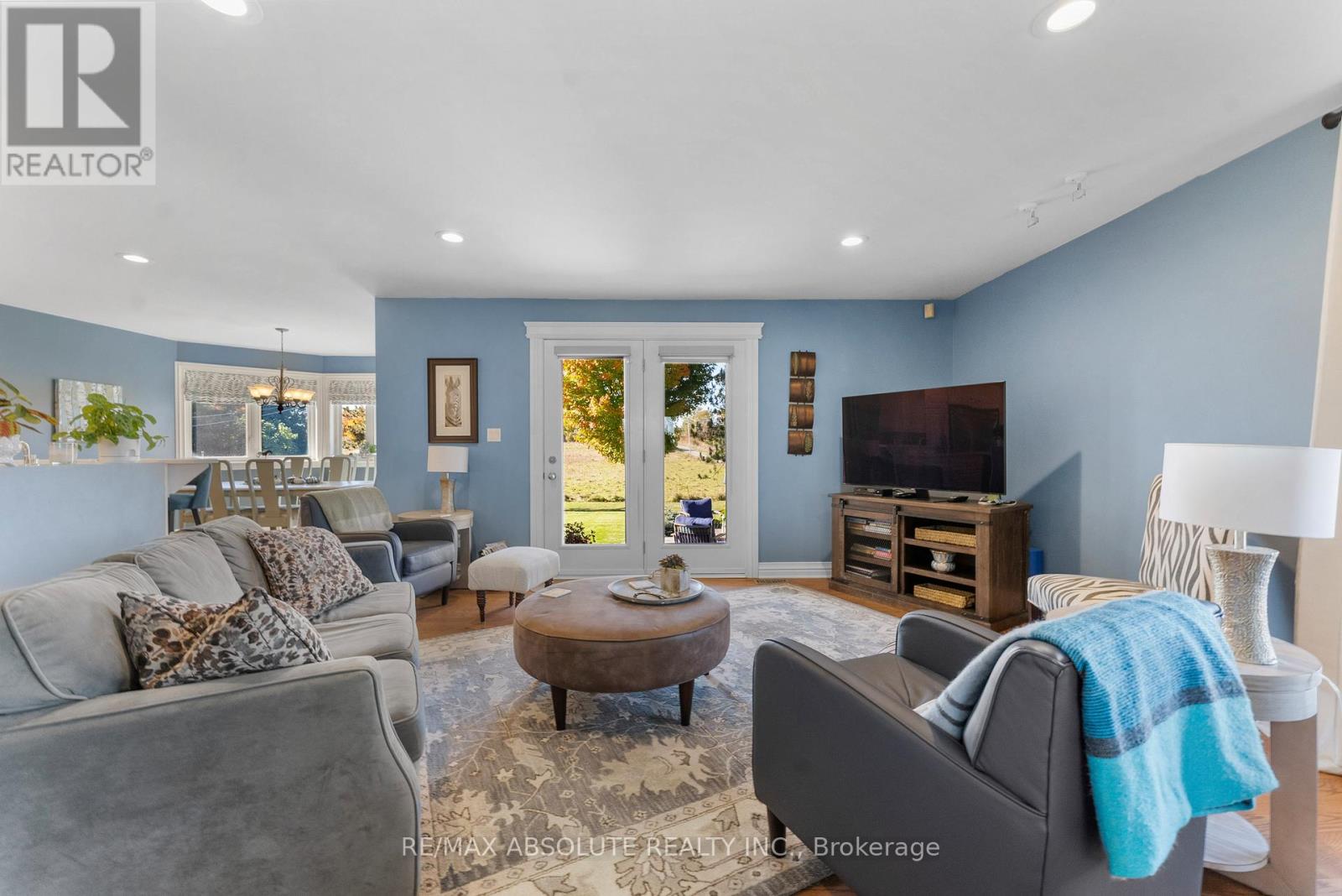 151 Duncan Drive, Mcnab/braeside, Ontario  K7S 0E1 - Photo 7 - X12186092