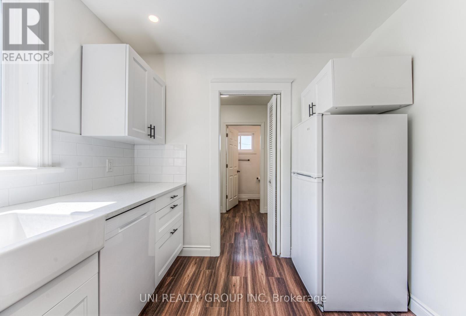 251 Margaret Avenue, Kitchener, Ontario  N2H 4J6 - Photo 12 - X12186100